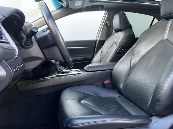 Toyota Camry VIII (XV70) Рестайлинг с пробегом 2022 года, цена 3 090 000 рублей, 107576 км, седан, Автокод Объявления