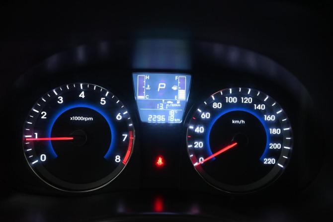 Hyundai Solaris I Рестайлинг с пробегом 2015 года, цена 850 000 рублей, 229617 км, седан, Автокод Объявления