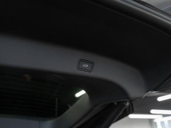 Lynk &amp; Co 900 с пробегом 2026 года, цена 9 050 000 рублей, 50 км, внедорожник, Автокод Объявления