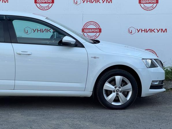 Skoda Octavia III (A7) Рестайлинг с пробегом 2019 года, цена 1 919 000 рублей, 139666 км, лифтбек, Автокод Объявления