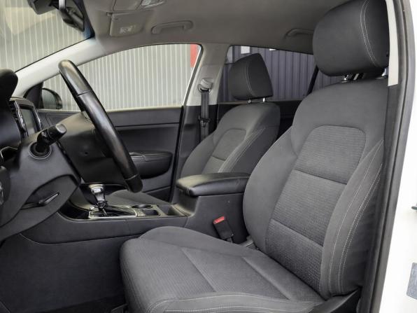 Kia Sportage IV Рестайлинг с пробегом 2018 года, цена 2 087 000 рублей, 150189 км, внедорожник, Автокод Объявления