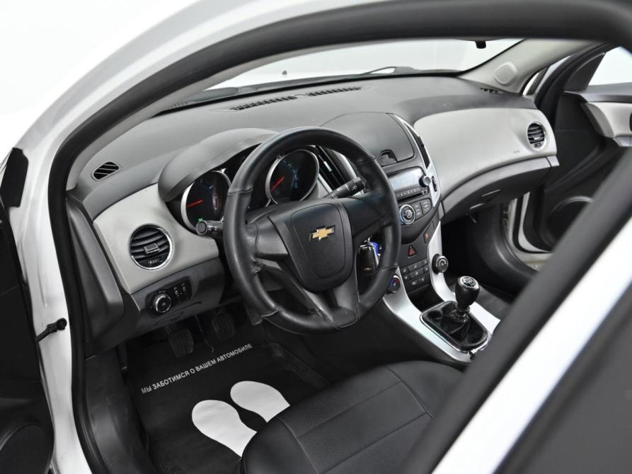 Chevrolet Cruze I Рестайлинг Москва  - изображение 6