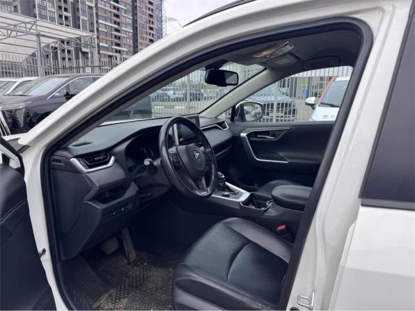 Toyota RAV4 V (XA50) с пробегом 2019 года, цена 2 899 000 рублей, 103375 км, внедорожник, Автокод Объявления