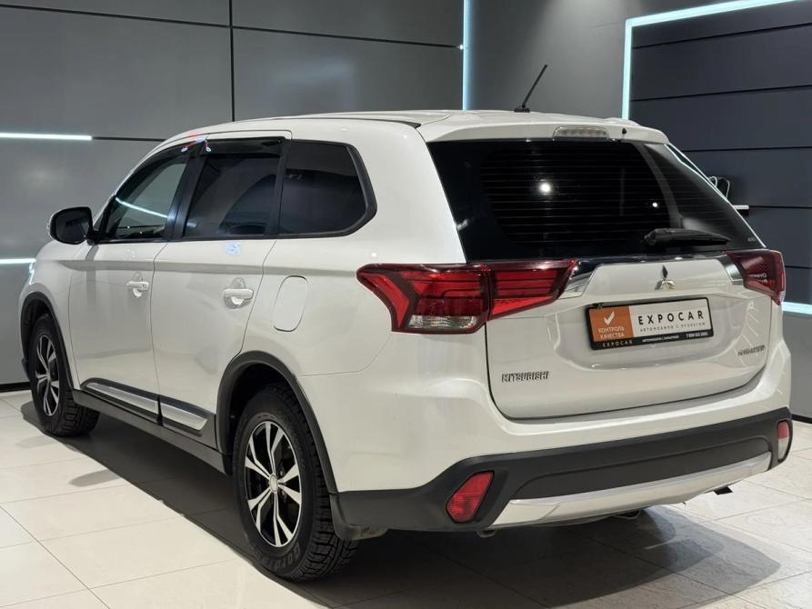 Mitsubishi Outlander III Рестайлинг 2 Новосибирск  - изображение 3