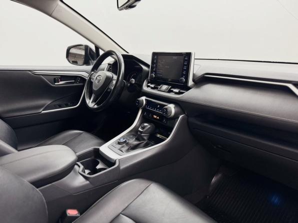 Toyota RAV4 V (XA50) с пробегом 2020 года, цена 3 379 000 рублей, 84194 км, внедорожник, Автокод Объявления