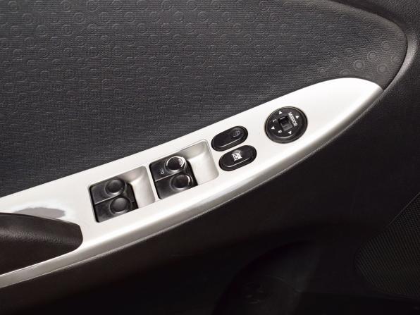 Hyundai Solaris I с пробегом 2011 года, цена 680 995 рублей, 171650 км, хэтчбек, Автокод Объявления