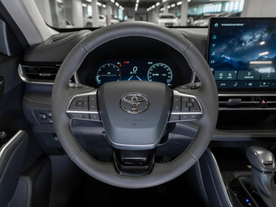 Toyota Highlander IV (XU70) Москва  - изображение 11