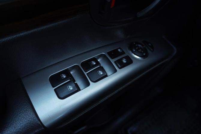 Hyundai Santa Fe II Рестайлинг с пробегом 2012 года, цена 1 245 000 рублей, 307371 км, внедорожник, Автокод Объявления