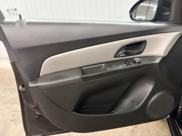 Chevrolet Cruze I Рестайлинг с пробегом 2013 года, цена 877 000 рублей, 150230 км, седан, Автокод Объявления