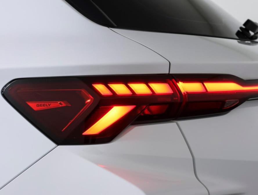 Geely Coolray I Рестайлинг Москва  - изображение 25