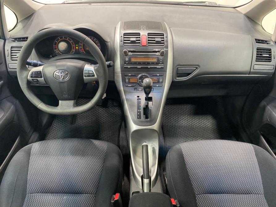 Toyota Auris I Рестайлинг Кемерово  - изображение 13