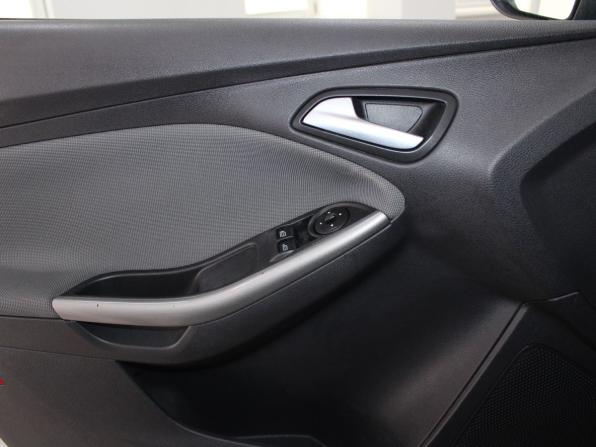 Ford Focus III с пробегом 2012 года, цена 909 900 рублей, 181474 км, универсал, Автокод Объявления