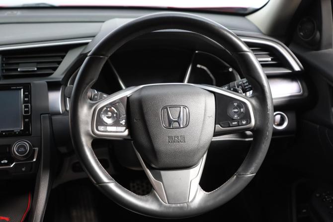 Honda Civic X с пробегом 2018 года, цена 2 099 000 рублей, 36000 км, седан, Автокод Объявления