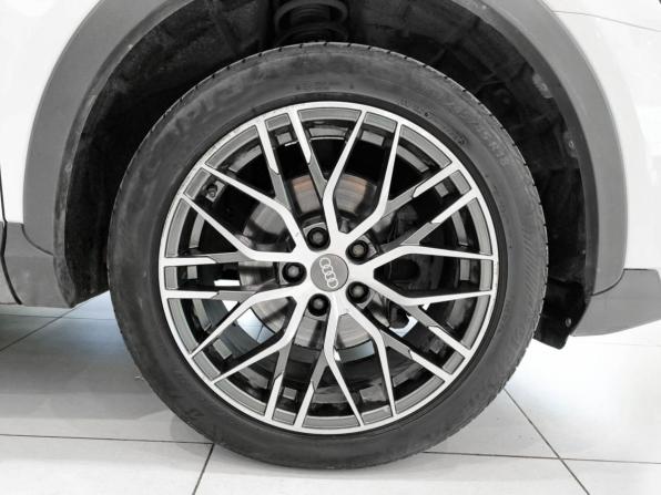 Audi Q3 I (8U) Рестайлинг с пробегом 2015 года, цена 2 099 000 рублей, 109129 км, внедорожник, Автокод Объявления