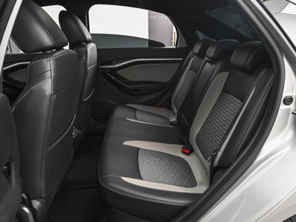 Lada (ВАЗ) Vesta I с пробегом 2021 года, цена 1 168 000 рублей, 107056 км, седан, Автокод Объявления
