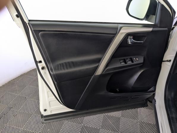 Toyota RAV4 IV (XA40) с пробегом 2015 года, цена 1 825 000 рублей, 236892 км, внедорожник, Автокод Объявления
