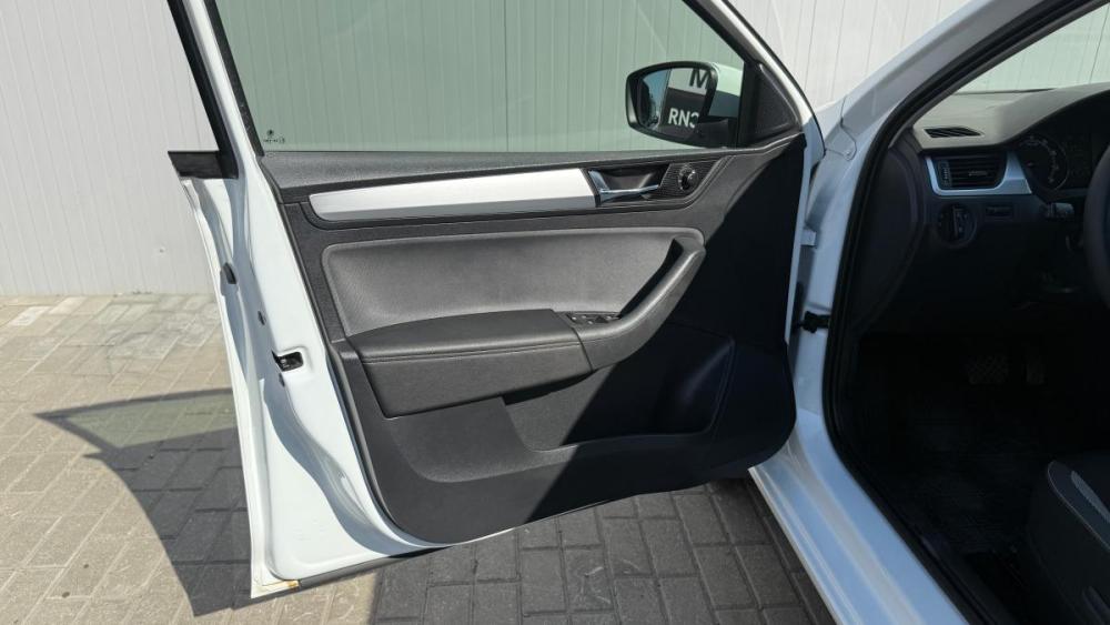 Skoda Rapid I Рестайлинг Тамбов  - изображение 19
