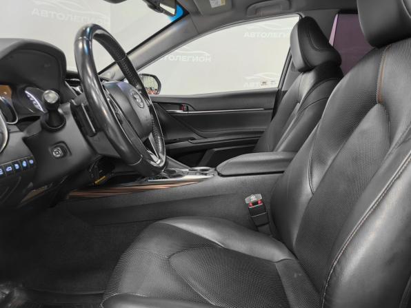 Toyota Camry VII (XV50) Рестайлинг с пробегом 2015 года, цена 1 650 000 рублей, 251915 км, седан, Автокод Объявления