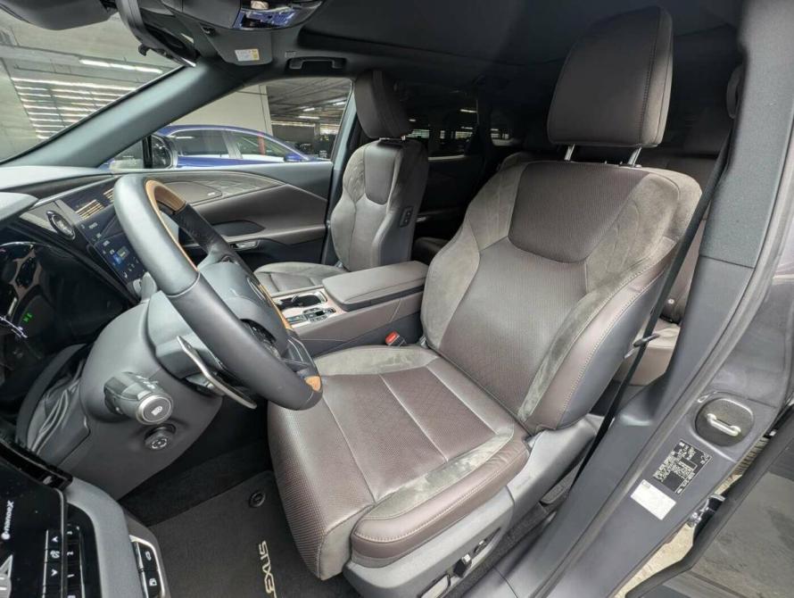 Lexus RX V Москва  - изображение 7