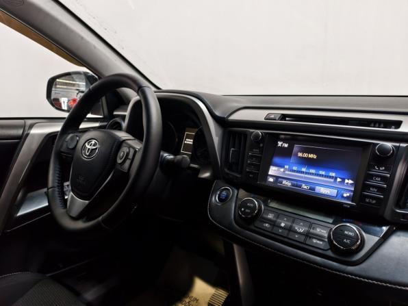 Toyota RAV4 IV (XA40) Рестайлинг с пробегом 2017 года, цена 2 165 000 рублей, 141089 км, внедорожник, Автокод Объявления