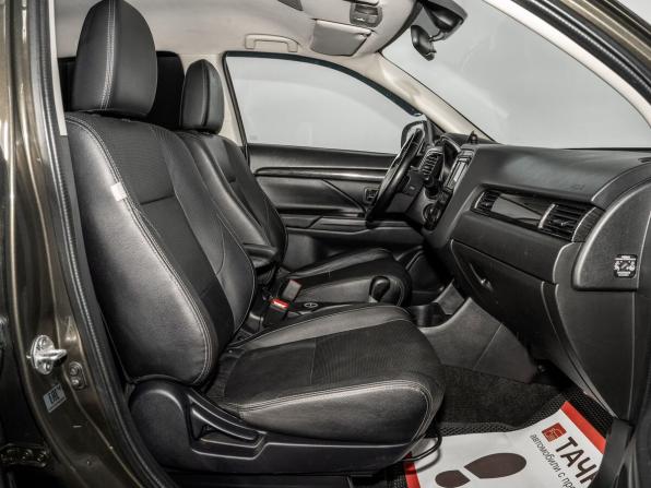 Mitsubishi Outlander III Рестайлинг 2 с пробегом 2016 года, цена 1 900 000 рублей, 187878 км, внедорожник, Автокод Объявления