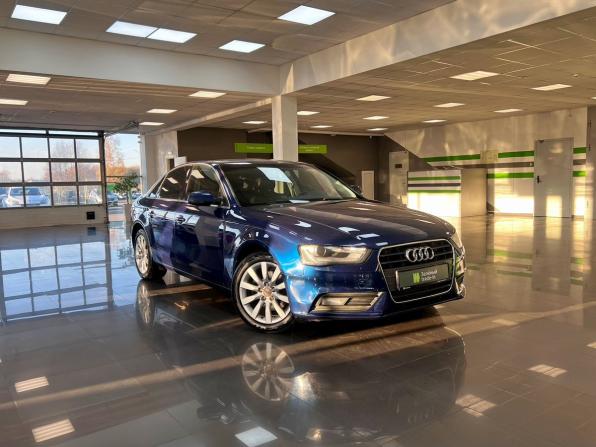 Audi A4 IV (B8) Рестайлинг с пробегом 2015 года, цена 1 150 000 рублей, 288058 км, седан, Автокод Объявления