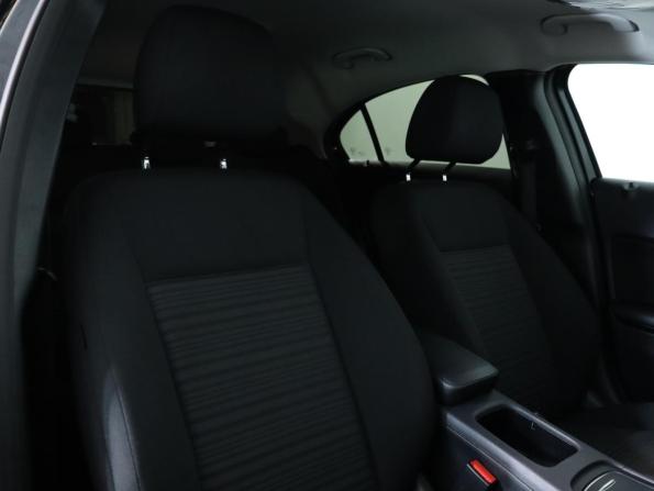 Mercedes-Benz A-Класс III (W176) Рестайлинг с пробегом 2016 года, цена 1 637 960 рублей, 69000 км, хэтчбек, Автокод Объявления