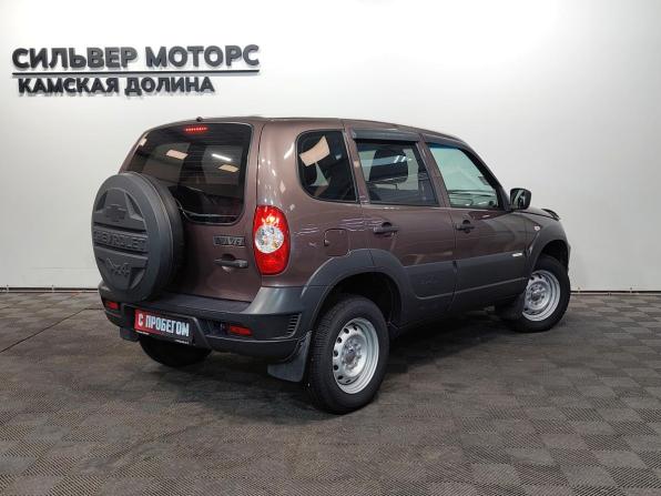 Chevrolet Niva I Рестайлинг с пробегом 2016 года, цена 644 000 рублей, 91300 км, внедорожник, Автокод Объявления