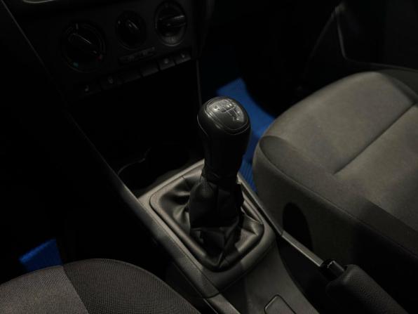 Skoda Rapid I с пробегом 2015 года, цена 750 000 рублей, 160137 км, лифтбек, Автокод Объявления