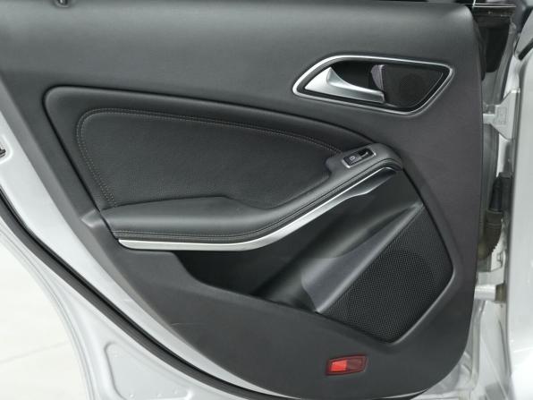 Mercedes-Benz CLA I (C117 X117) с пробегом 2015 года, цена 1 699 000 рублей, 174330 км, седан, Автокод Объявления