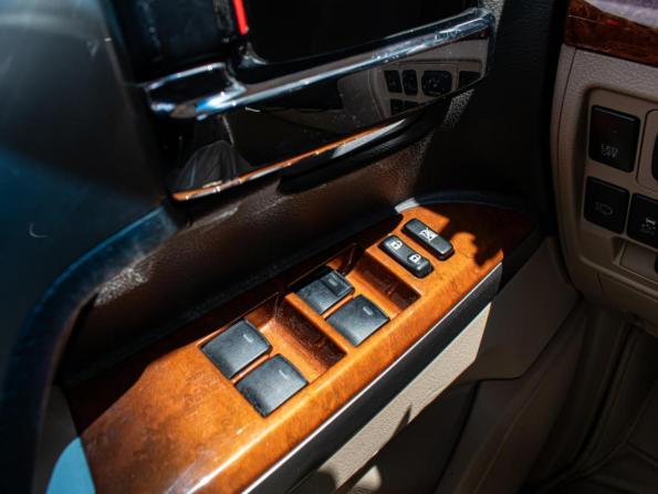Toyota Land Cruiser 200 Series Рестайлинг 1 с пробегом 2015 года, цена 5 645 000 рублей, 121218 км, внедорожник, Автокод Объявления