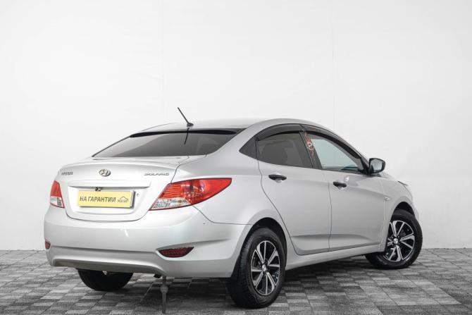 Hyundai Solaris I с пробегом 2013 года, цена 799 000 рублей, 135000 км, седан, Автокод Объявления