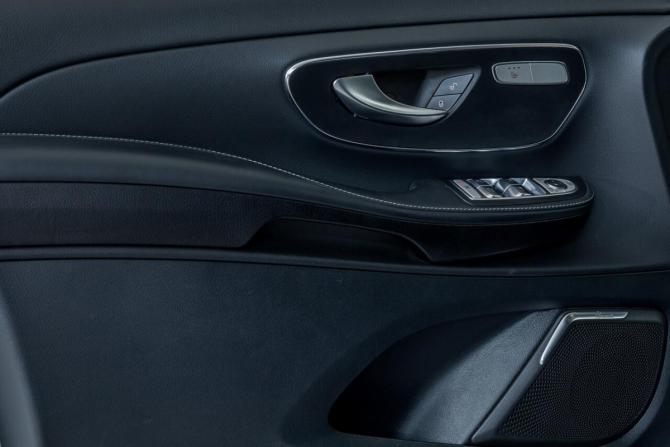 Mercedes-Benz V-Класс III (W447) Рестайлинг с пробегом 2022 года, цена 8 315 000 рублей, 86165 км, минивэн, Автокод Объявления