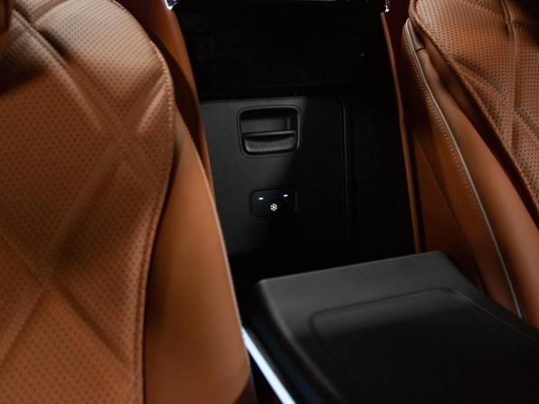 Новый Mercedes-Benz Maybach S-Класс II (Z223) Рестайлинг 2026 года, цена 38 830 000 рублей, седан, Автокод Объявления