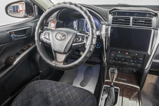 Toyota Camry VII (XV50) Рестайлинг с пробегом 2017 года, цена 2 149 000 рублей, 220000 км, седан, Автокод Объявления