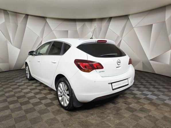 Opel Astra J с пробегом 2011 года, цена 585 000 рублей, 135459 км, хэтчбек, Автокод Объявления