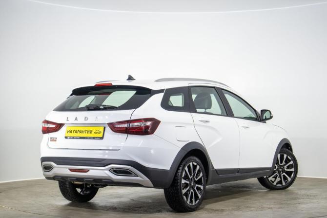 Lada (ВАЗ) Vesta I Рестайлинг (NG) с пробегом 2025 года, цена 1 899 000 рублей, 15000 км, седан, Автокод Объявления