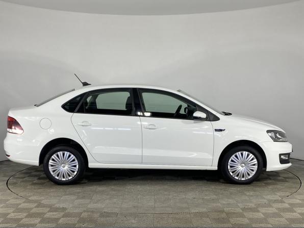 Volkswagen Polo V Рестайлинг с пробегом 2020 года, цена 1 290 000 рублей, 128066 км, седан, Автокод Объявления