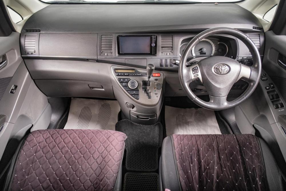 Toyota ISis I Рестайлинг Томск  - изображение 11