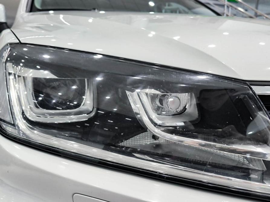 Volkswagen Touareg II Рестайлинг Казань  - изображение 21