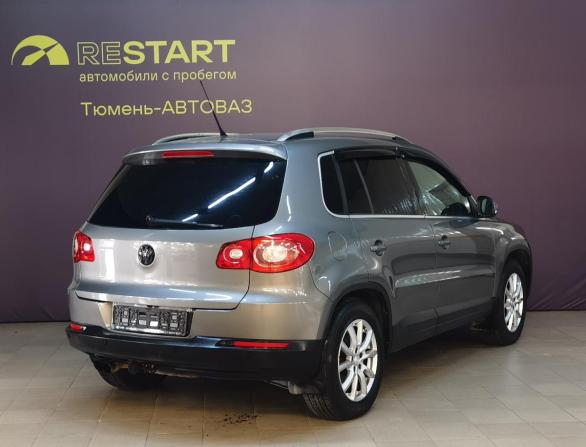 Volkswagen Tiguan I с пробегом 2009 года, цена 1 030 000 рублей, 239000 км, внедорожник, Автокод Объявления