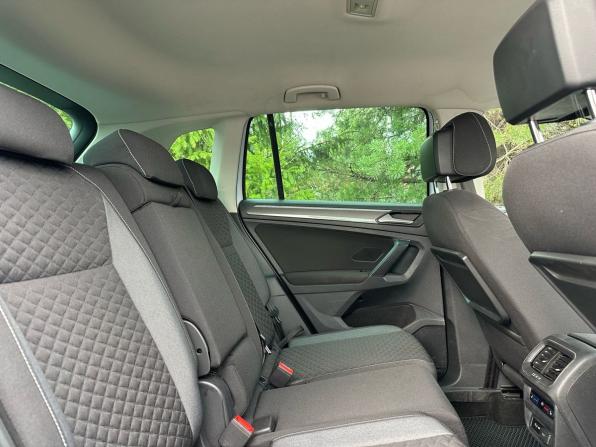 Volkswagen Tiguan II с пробегом 2018 года, цена 1 799 000 рублей, 240393 км, внедорожник, Автокод Объявления