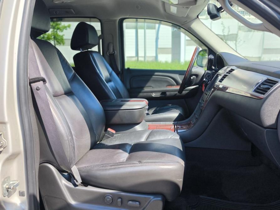 Cadillac Escalade III Санкт-Петербург  - изображение 14