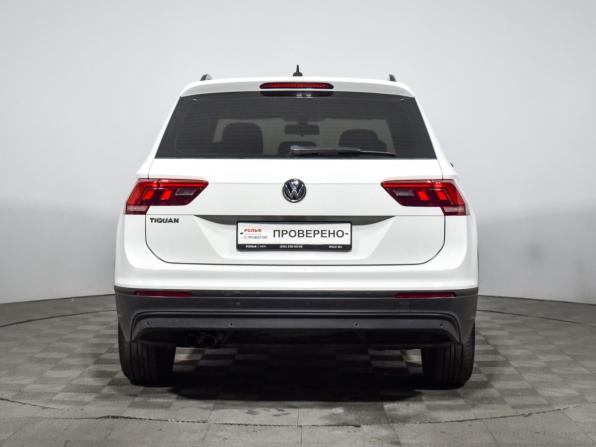 Volkswagen Tiguan II с пробегом 2018 года, цена 1 870 000 рублей, 90000 км, внедорожник, Автокод Объявления
