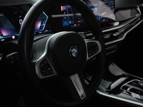 BMW X7 I (G07) Рестайлинг с пробегом 2023 года, цена 12 099 099 рублей, 54229 км, внедорожник, Автокод Объявления