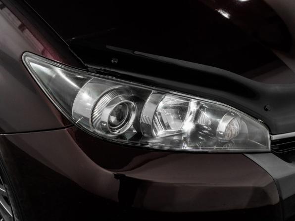 Toyota Wish II Рестайлинг с пробегом 2013 года, цена 1 400 500 рублей, 157282 км, минивэн, Автокод Объявления