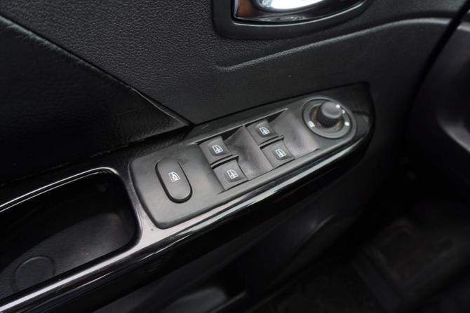 Renault Kaptur I с пробегом 2019 года, цена 1 800 000 рублей, 93045 км, внедорожник, Автокод Объявления