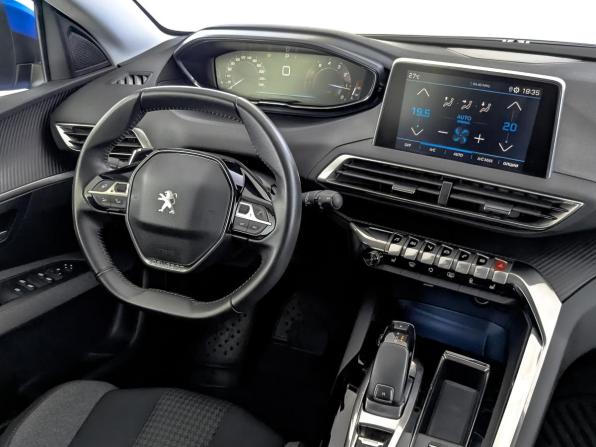 Peugeot 3008 II Рестайлинг с пробегом 2021 года, цена 2 110 000 рублей, 65160 км, внедорожник, Автокод Объявления