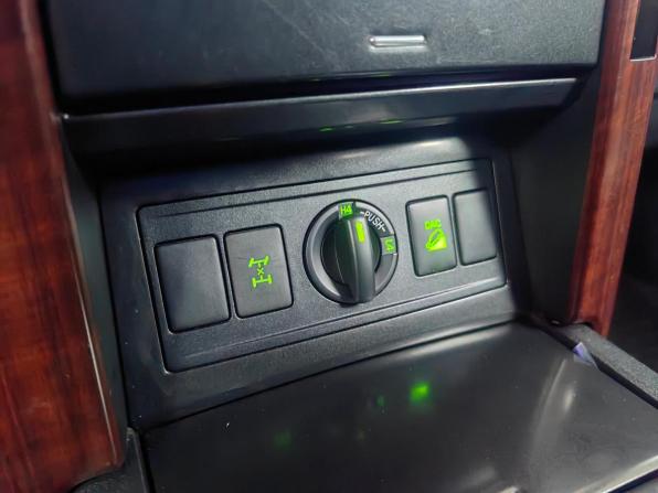 Toyota Land Cruiser Prado 150 Series Рестайлинг 1 с пробегом 2015 года, цена 3 727 000 рублей, 145643 км, внедорожник, Автокод Объявления