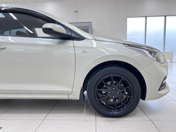Hyundai Solaris II с пробегом 2019 года, цена 1 394 000 рублей, 106148 км, седан, Автокод Объявления